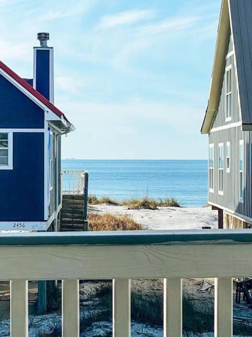 Eye-Catching Property W/ Picturesque Coastal Views Gulf Shores Eksteriør billede