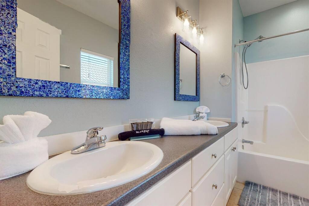 Eye-Catching Property W/ Picturesque Coastal Views Gulf Shores Eksteriør billede