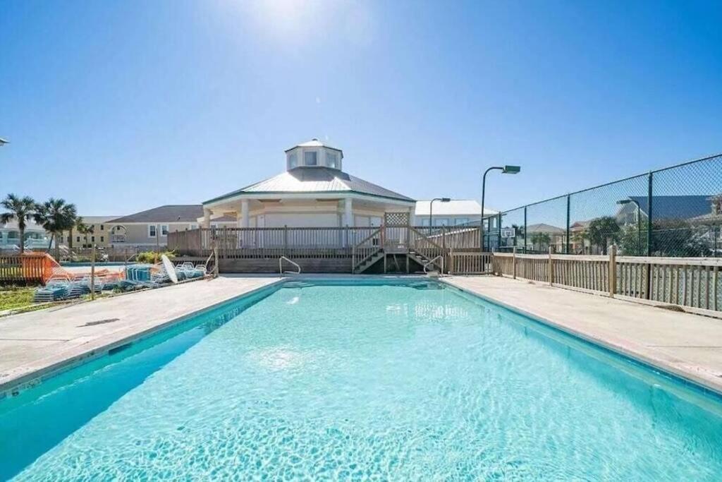 Eye-Catching Property W/ Picturesque Coastal Views Gulf Shores Eksteriør billede